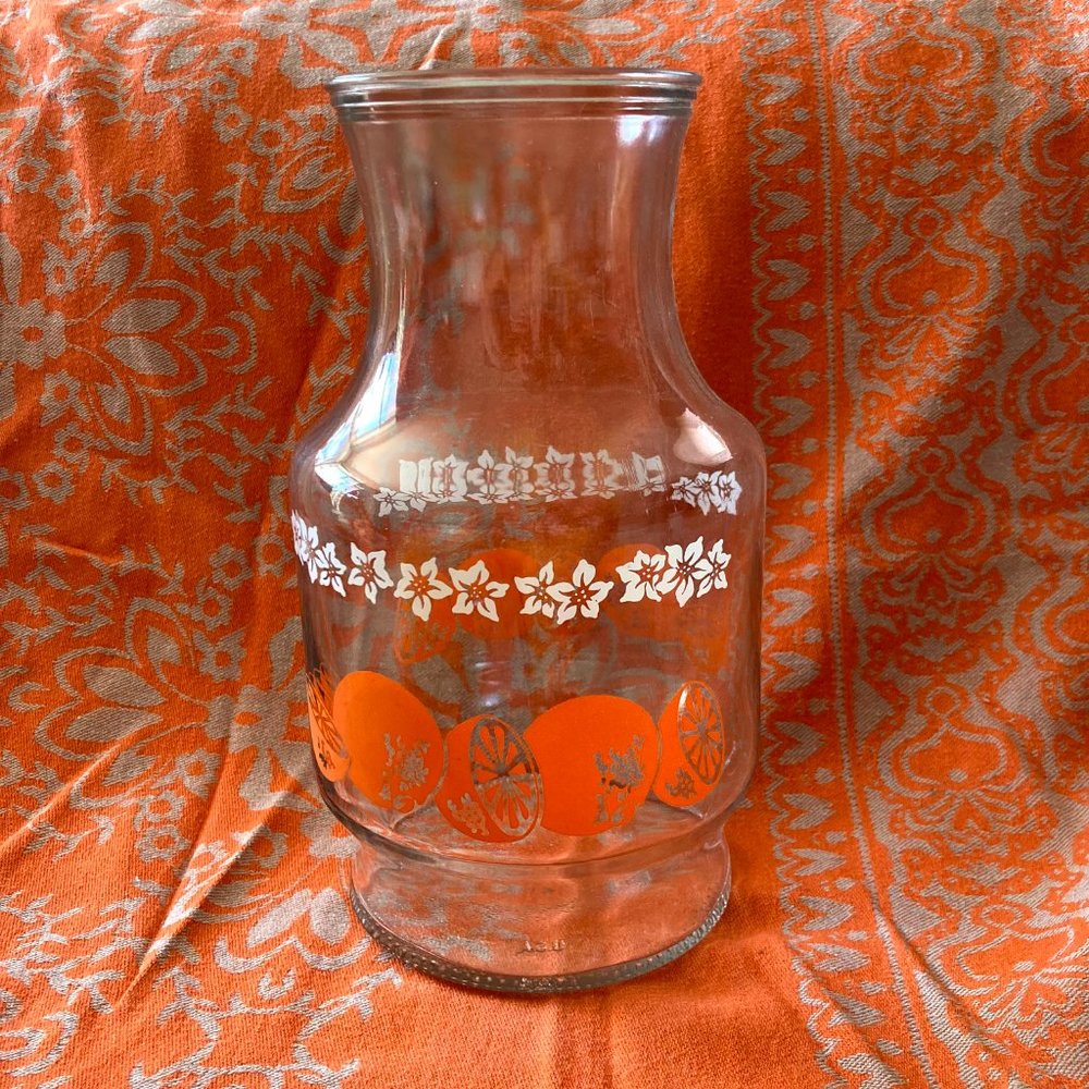 ANCHOR HOCKING —  Juice Carafe with Orange blossom